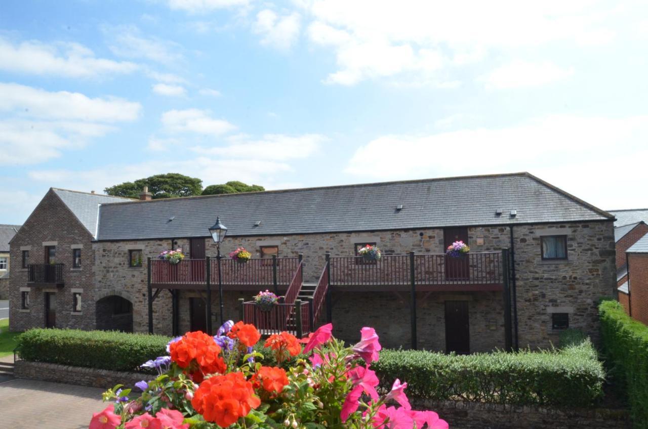 Plawsworth Hall Serviced Cottages And Apartments Durham Bagian luar foto