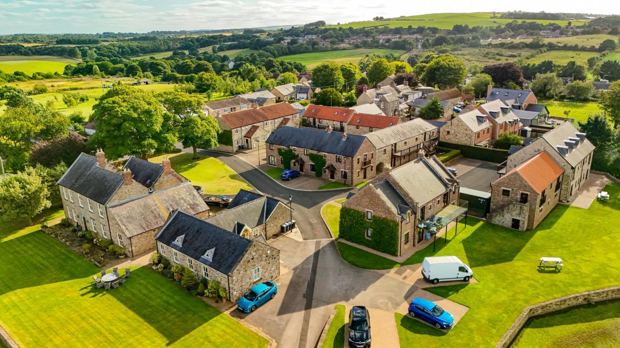 Plawsworth Hall Serviced Cottages And Apartments Durham Bagian luar foto