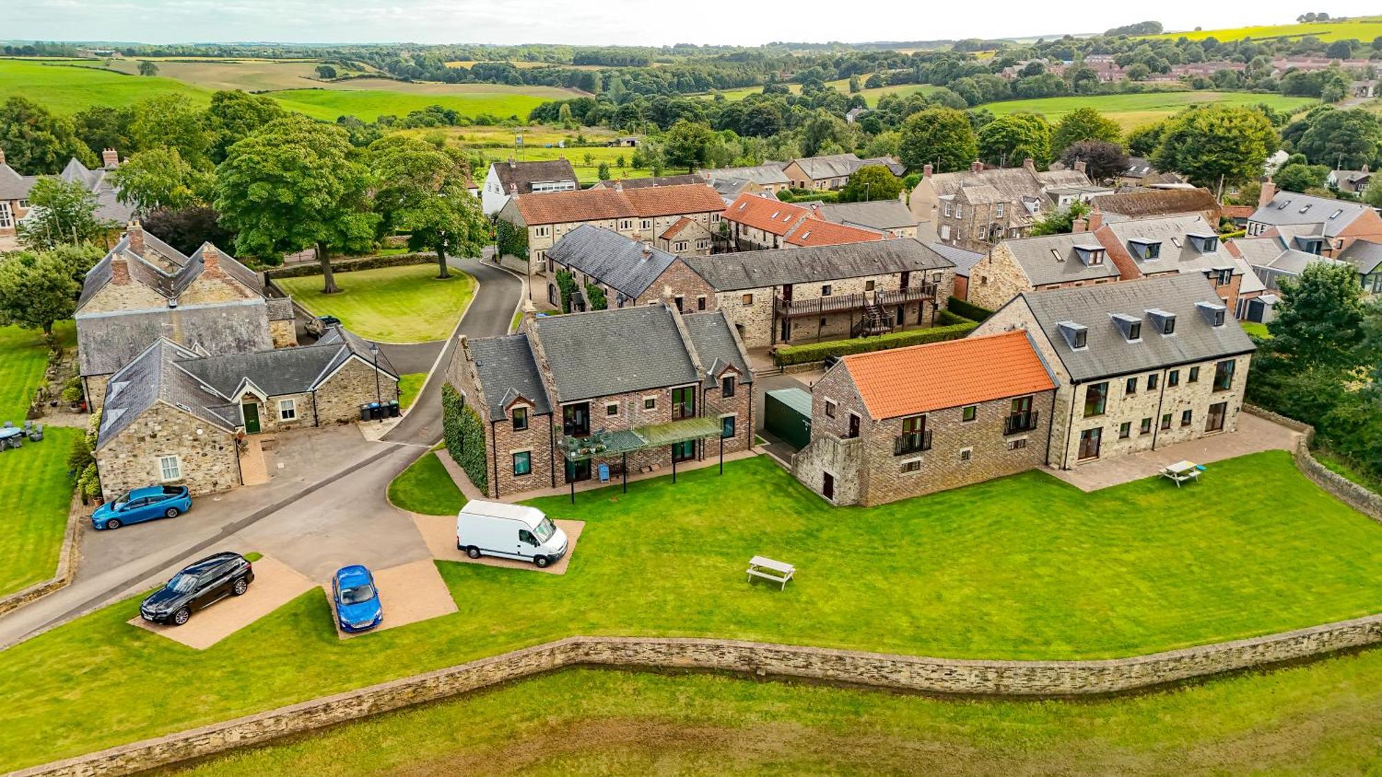Plawsworth Hall Serviced Cottages And Apartments Durham Bagian luar foto