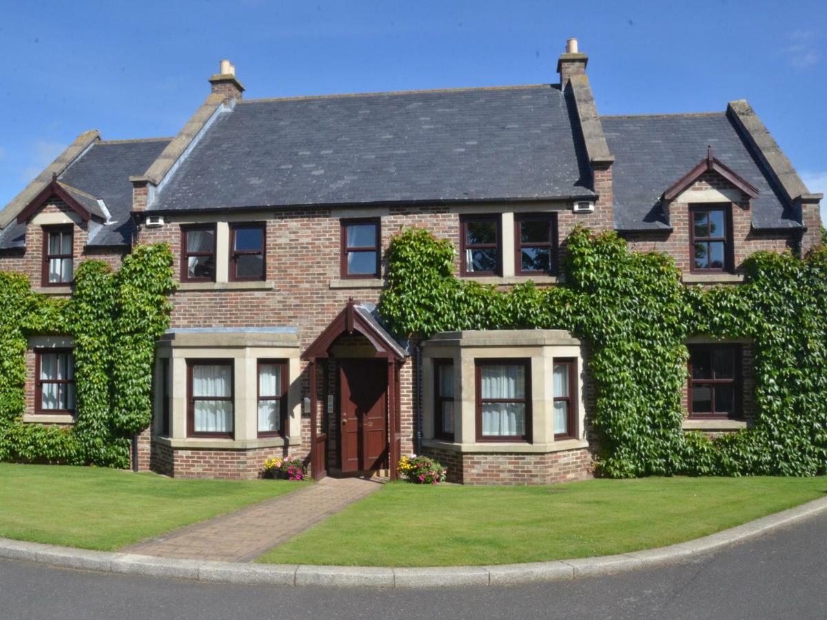 Plawsworth Hall Serviced Cottages And Apartments Durham Bagian luar foto